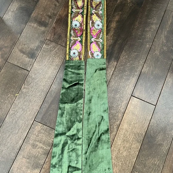 Belt - Picture 2 of 3